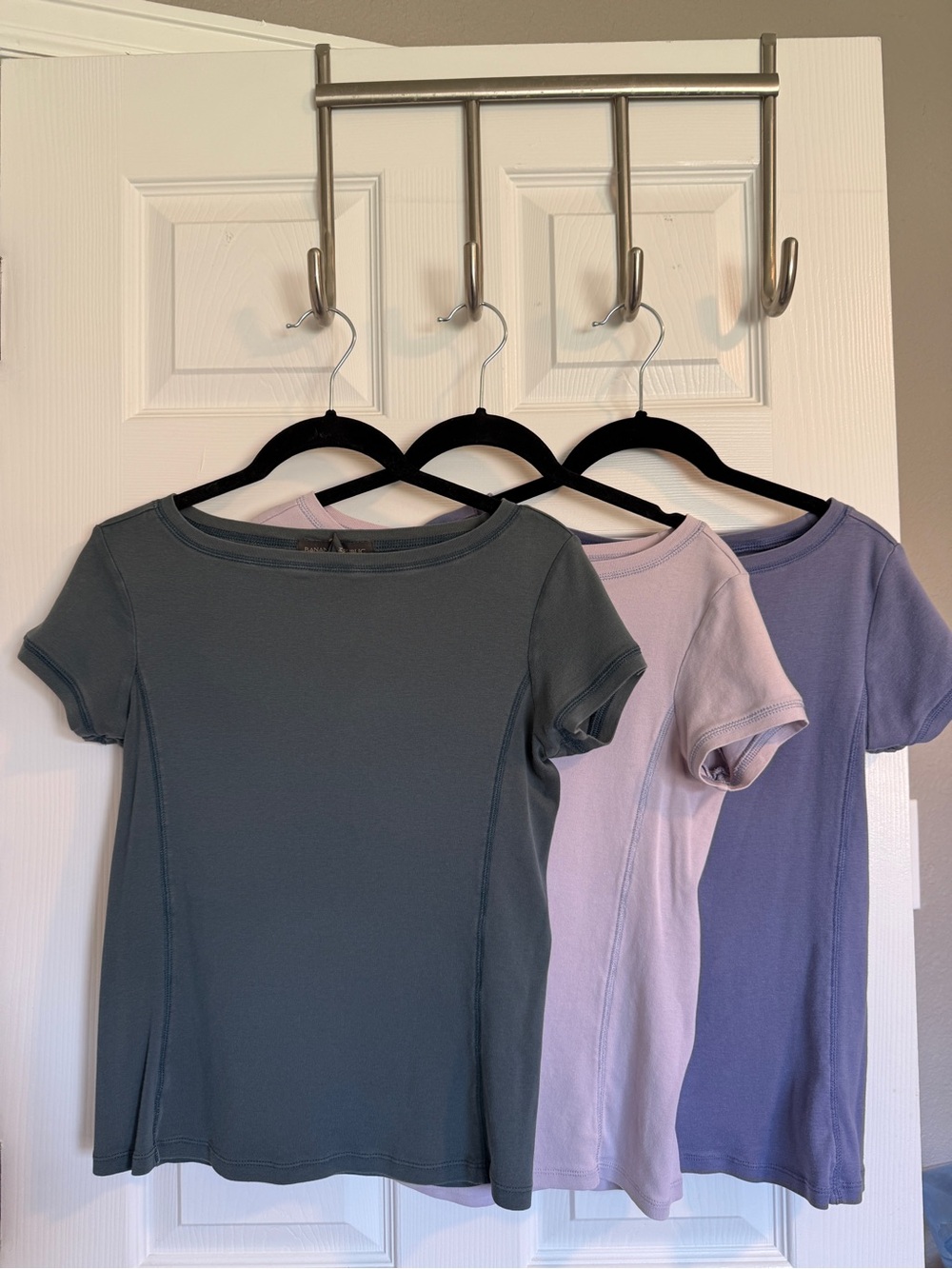 3 Banana Republic Short-Sleeve Scoop Neck Tee Trio - Green, Lavender, Periwinkle